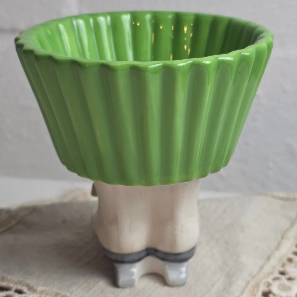 Unbranded whimsical ceramic